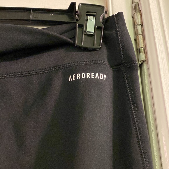 Adidas Women’s Aeroready Black White Gray Colorblock Logo Leggings M - Picture 10 of 10